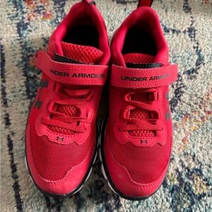 Under armour kids shoe size 2
